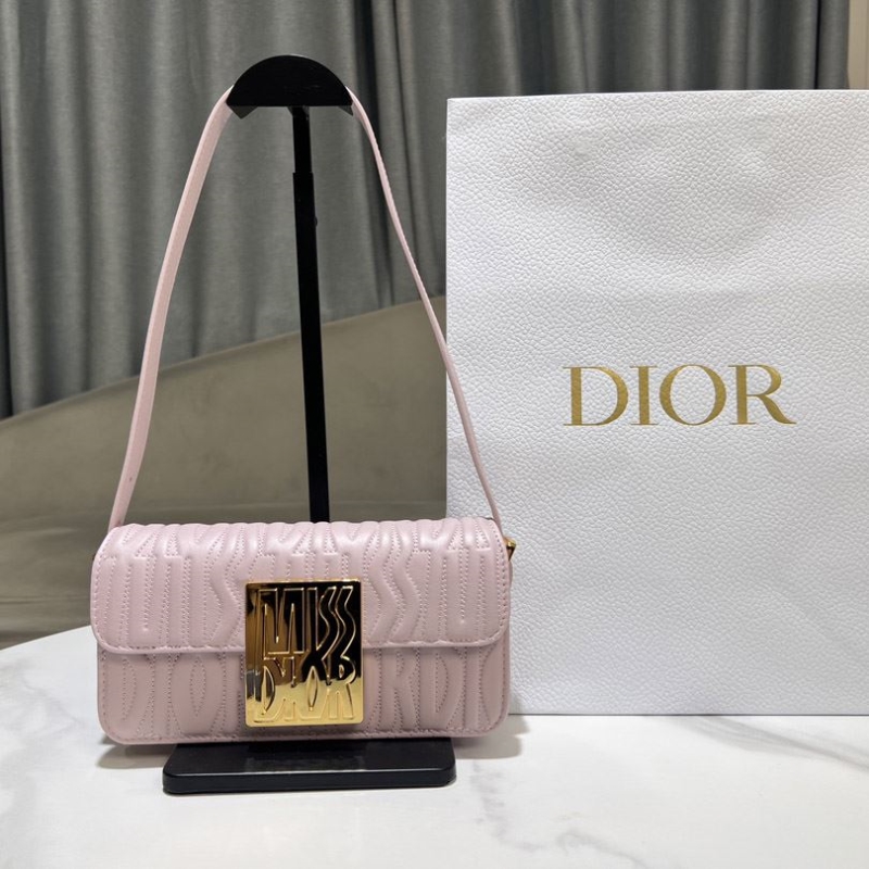D*or top handle bags
